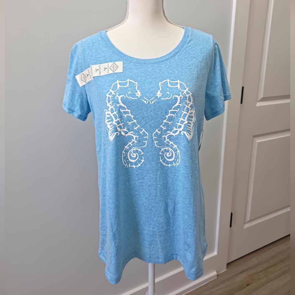 St. John's Bay | Seahorse Graphic Blue Pullover Short Sleeve T-shirt